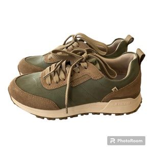 Rieker Tennis Shoe ~ size 7